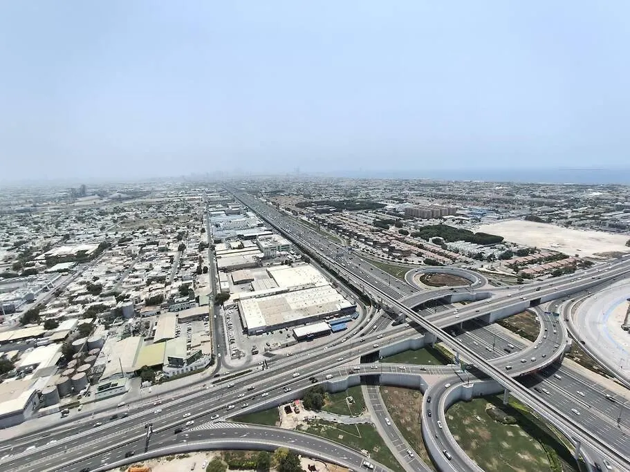 Upgraded Downtown Dubai 2 Bd Apartment 0*,