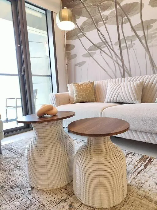 Upgraded Downtown Dubai 2 Bd Apartment